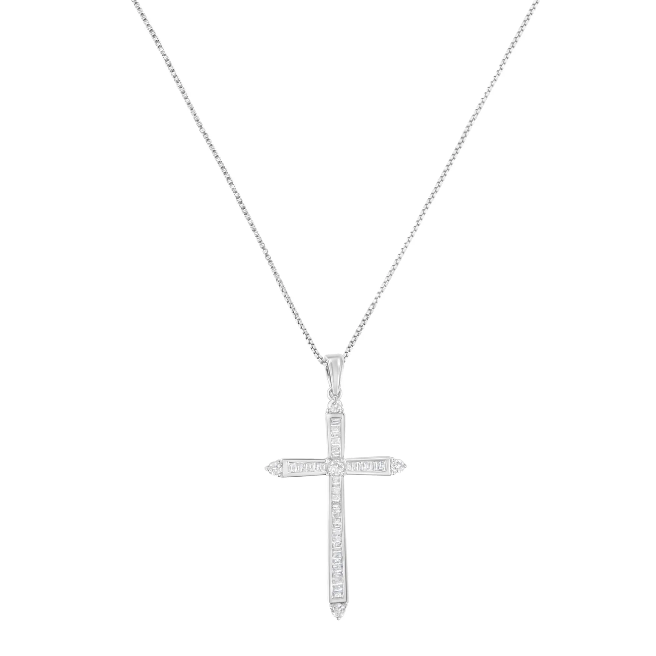 10K White Gold 3/8 cttw Diamond Cross Pendant Necklace (H-I, I2-I3)
