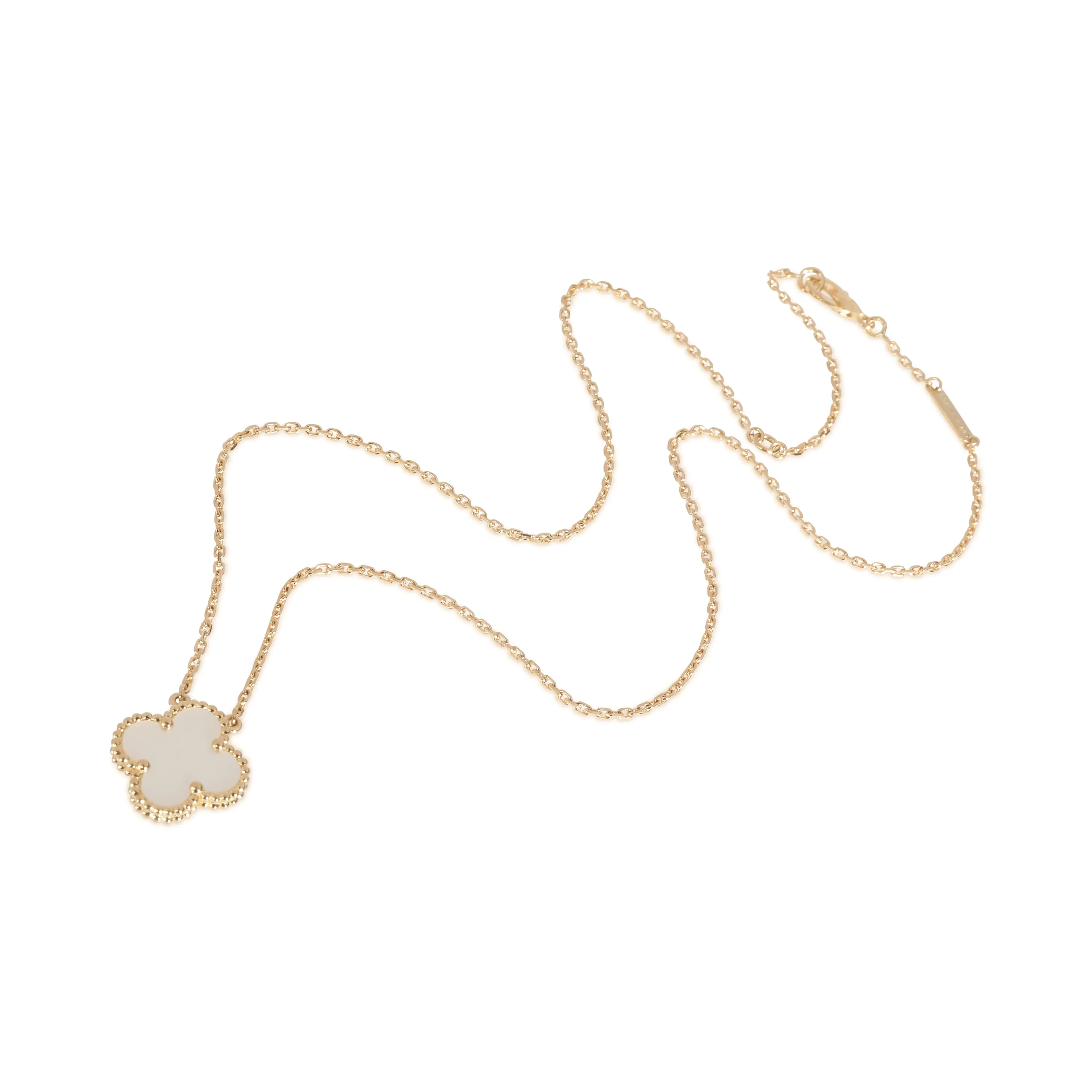 Alhambra Mother Of Pearl Fashion Pendant in 18k Yellow Gold
