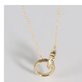Atlas Fashion Pendant in 18k Yellow Gold