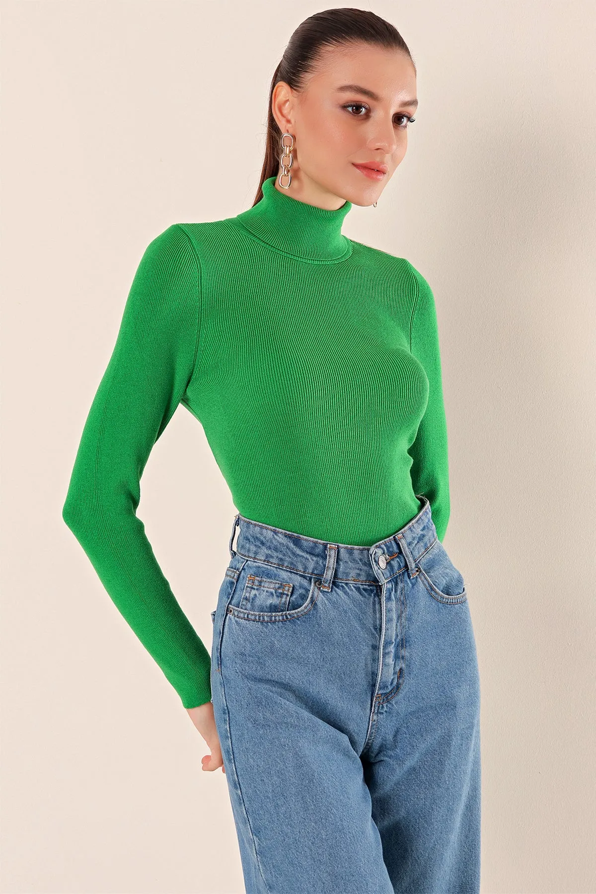 BGD Women Turtleneck Sweater - Green - Avondale
