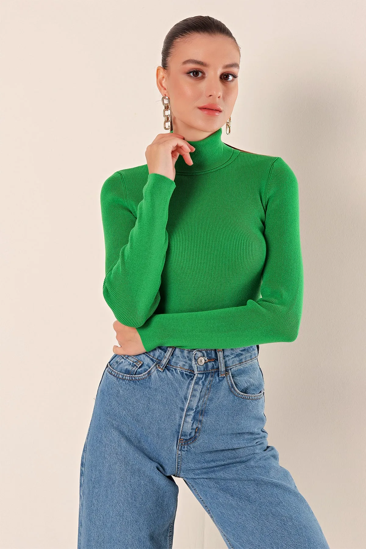 BGD Women Turtleneck Sweater - Green - Avondale