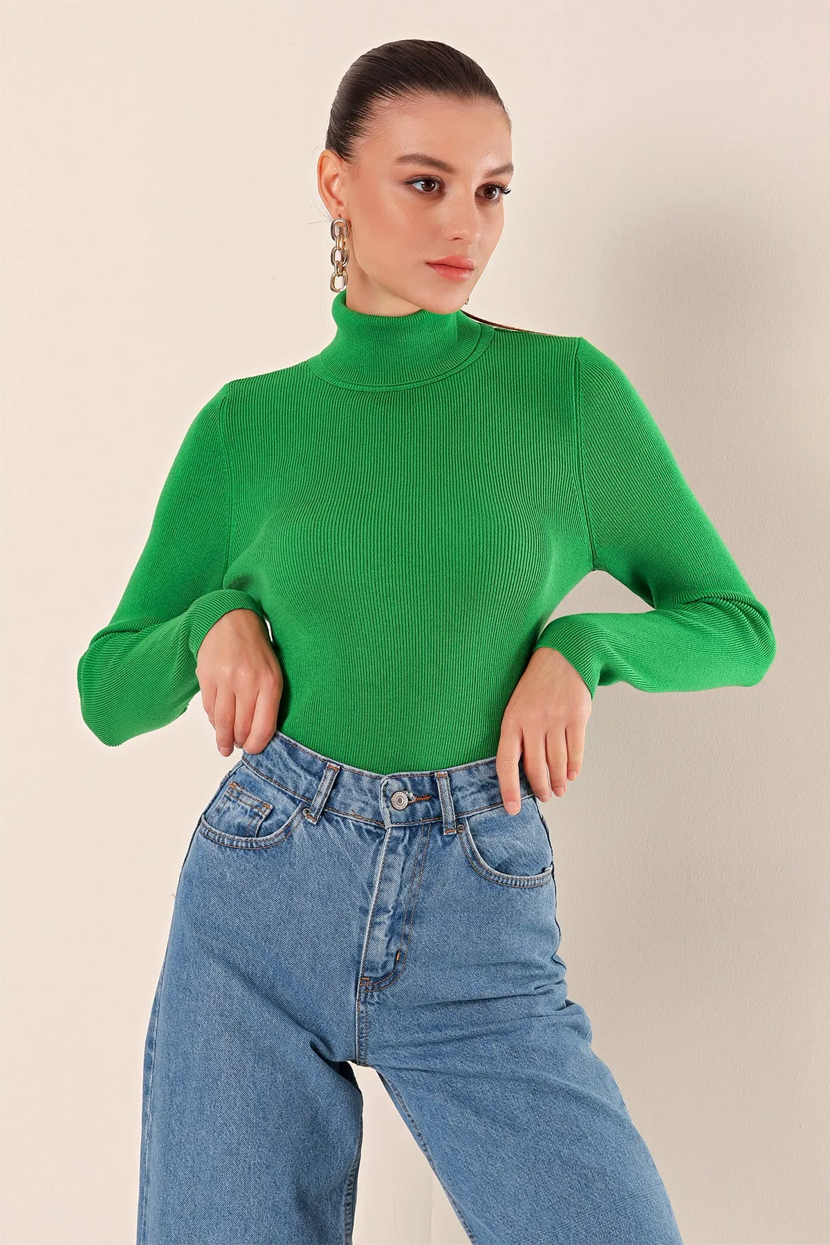 BGD Women Turtleneck Sweater - Green - Avondale