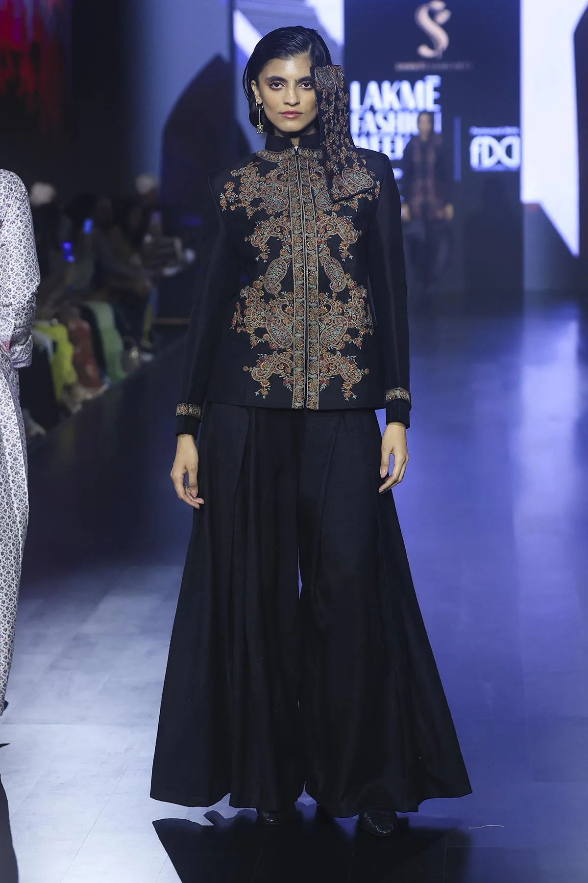 Black box pleated flared pants