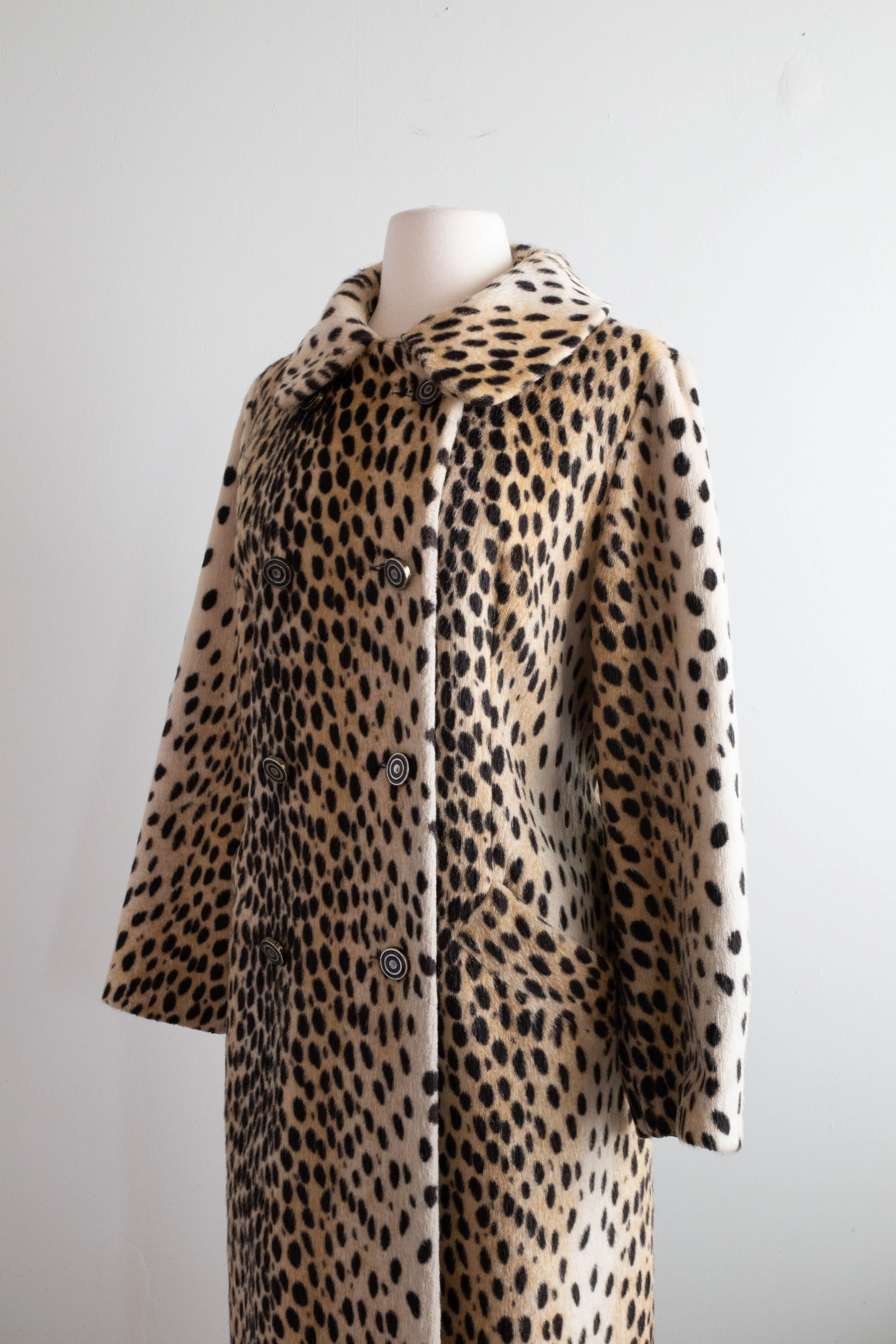 Iconic 1960's Faux Cheetah Print Ladies Coat From Woolf Brothers  / ML