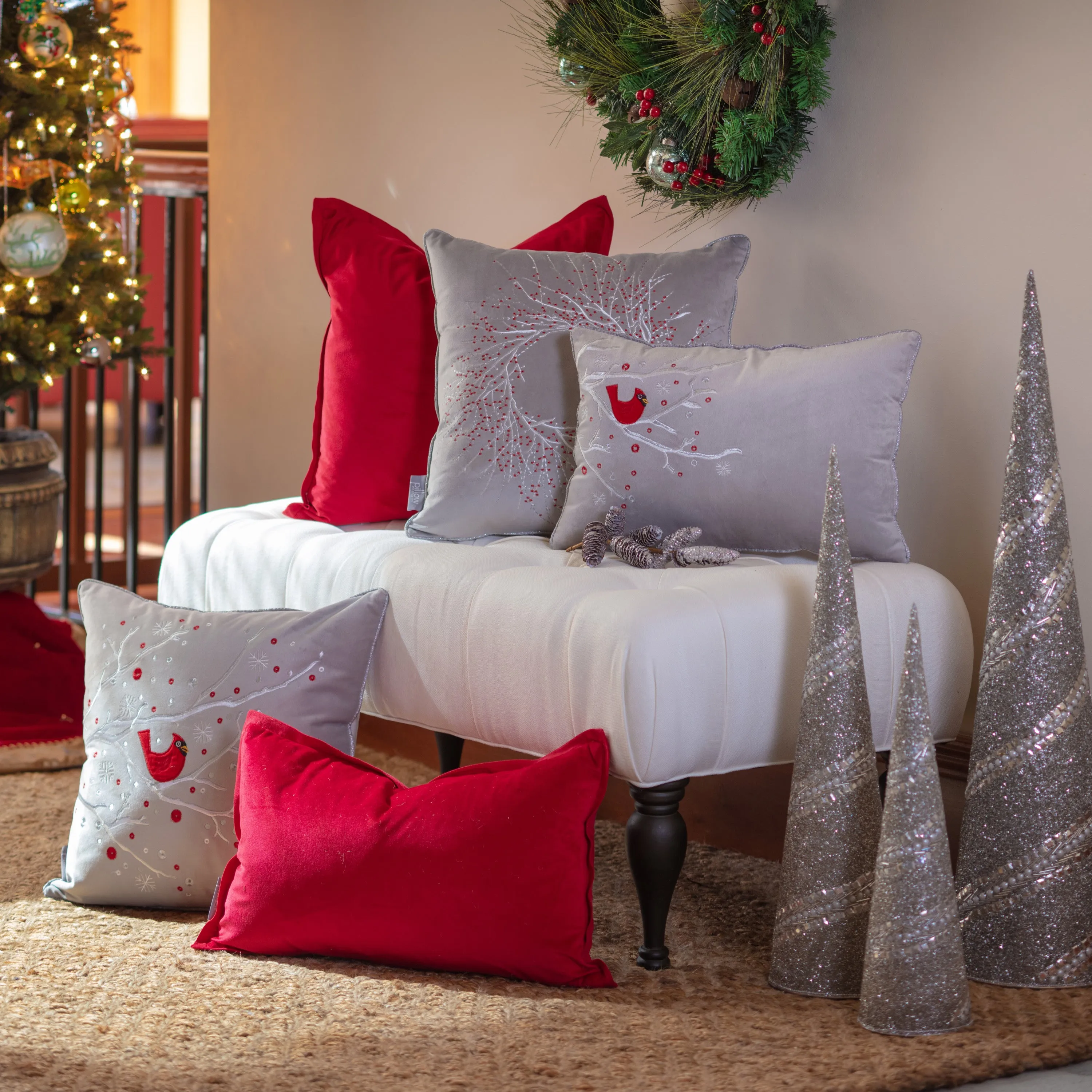 Indoor Velvet Christmas Wreath Gray 17-inch Throw Pillow