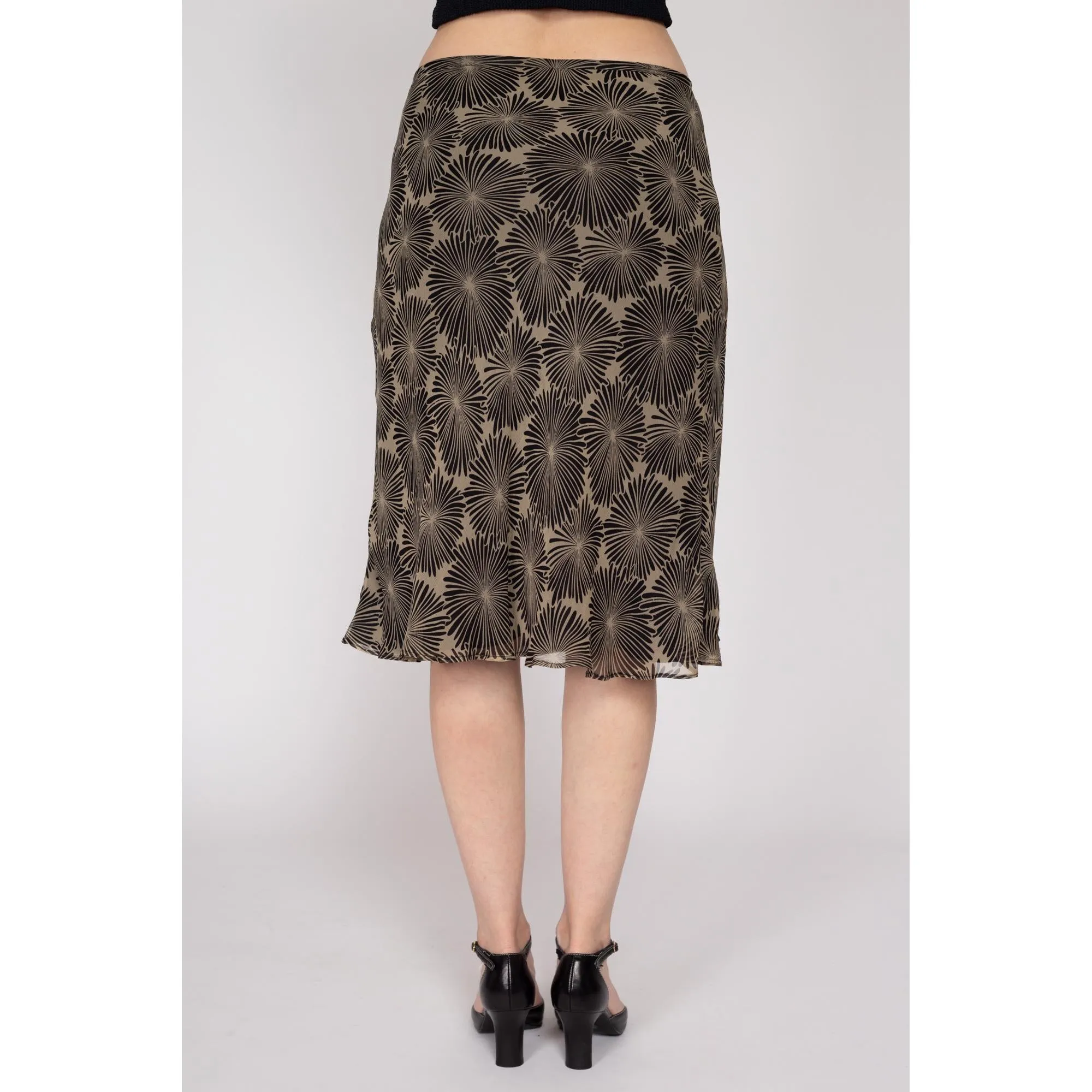 Medium 90s Chrysanthemum Print Silk Midi Skirt 30"