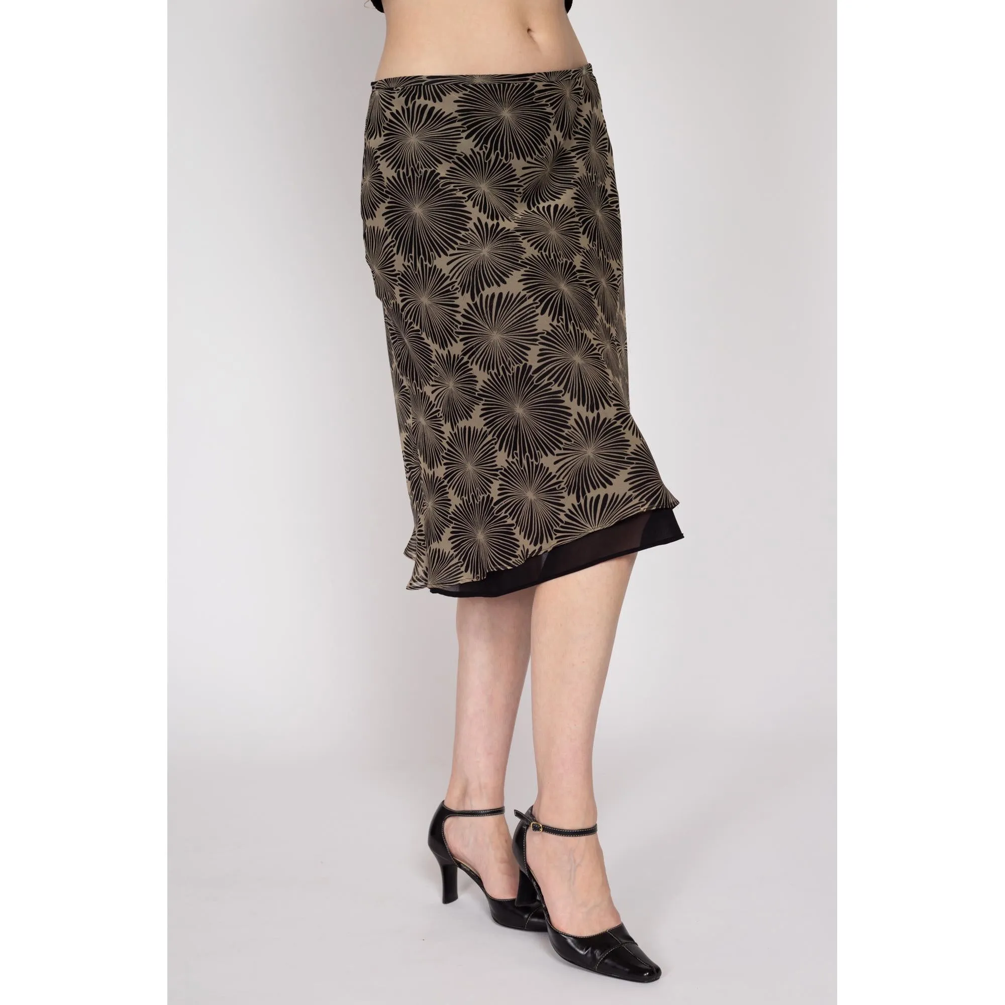 Medium 90s Chrysanthemum Print Silk Midi Skirt 30"