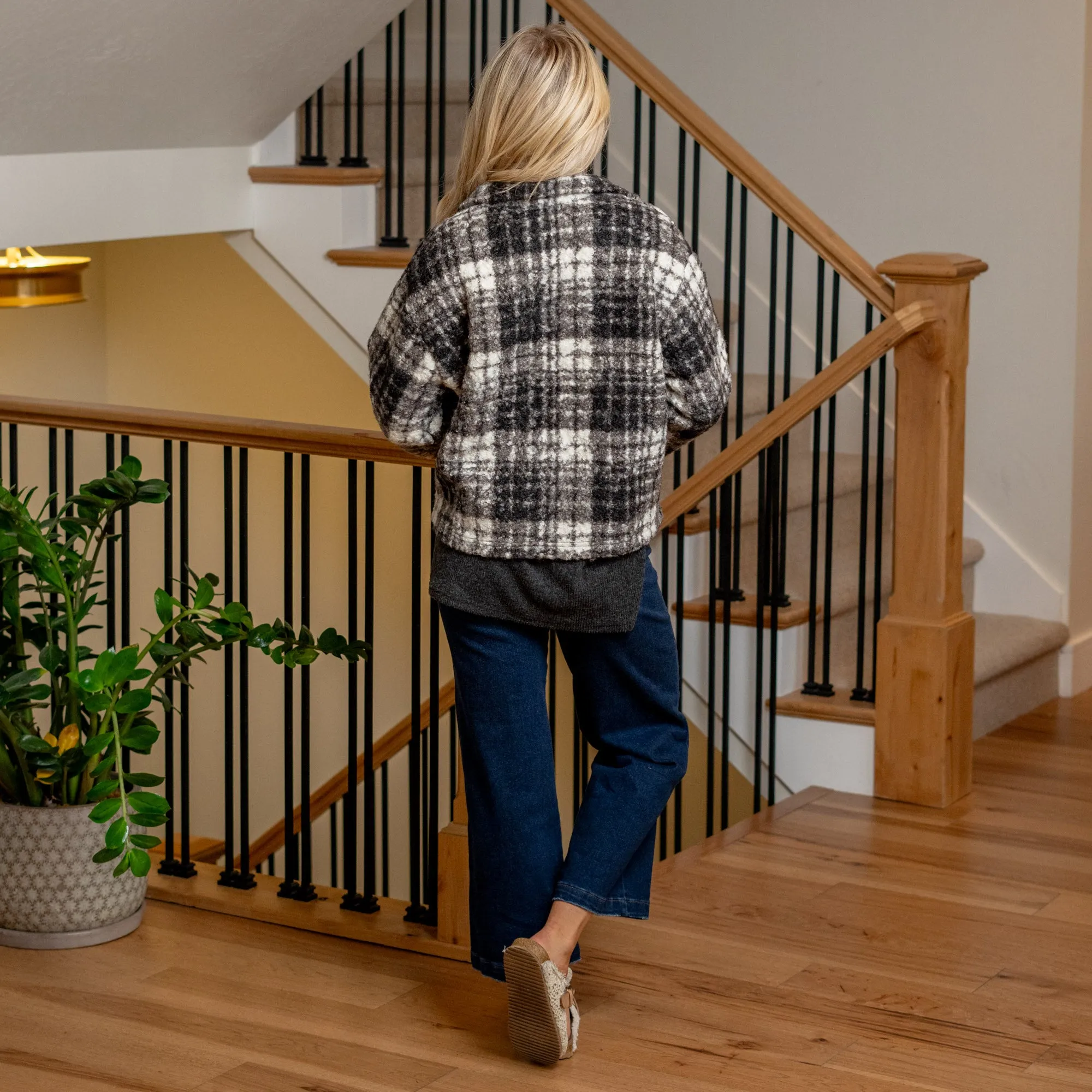 Plaid Collared Neck Boucle Jacket with Pockets