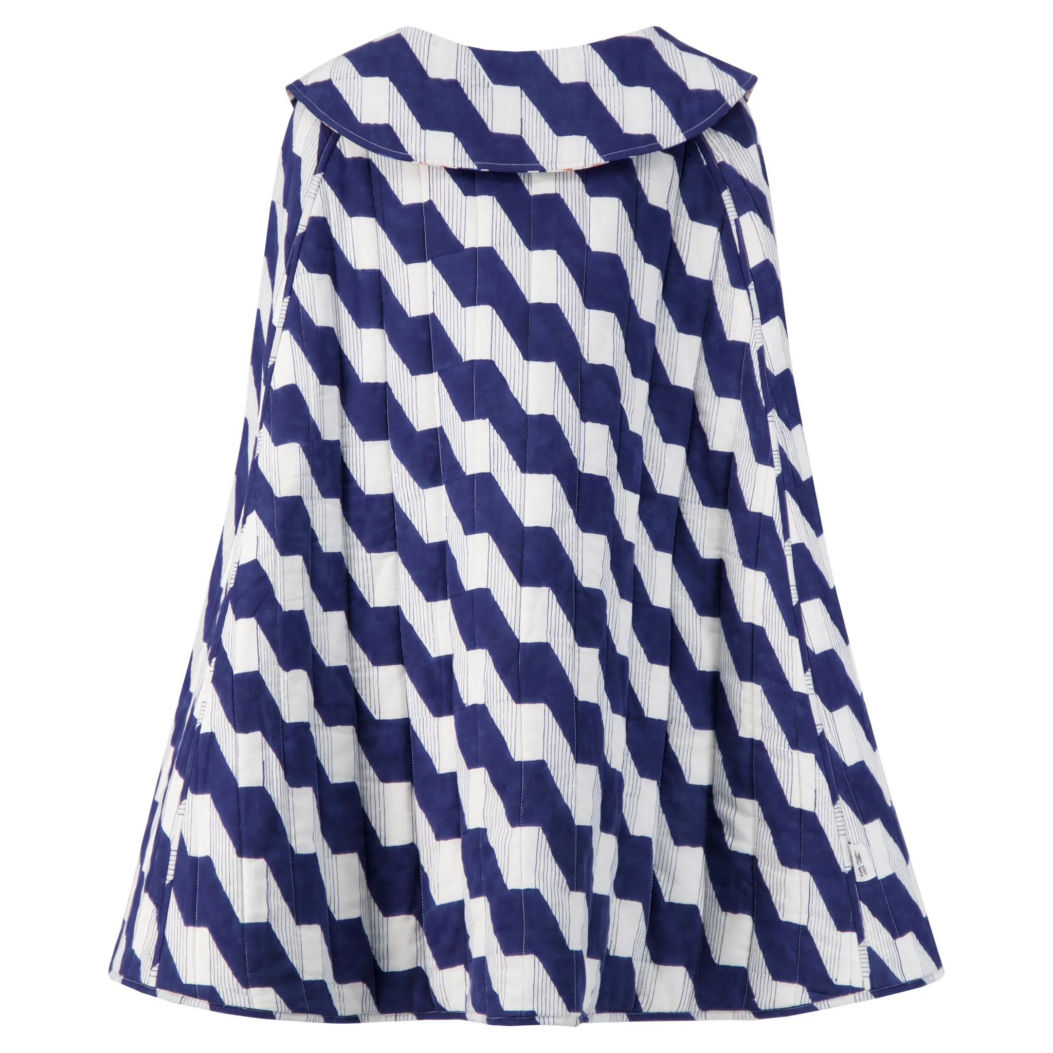 Reversible Hilma Cape in Zigzag and Snowdrop Print