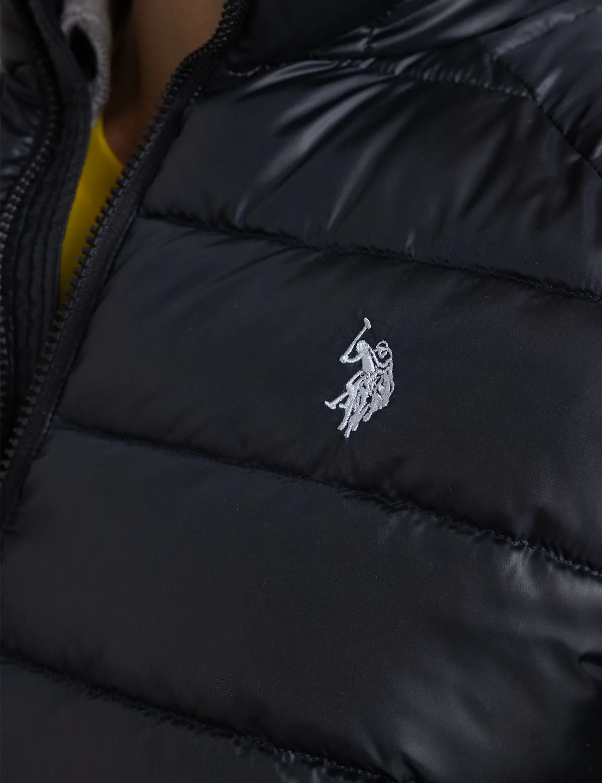 SMALL CHANNEL PACKABLE QUILTED JACKET