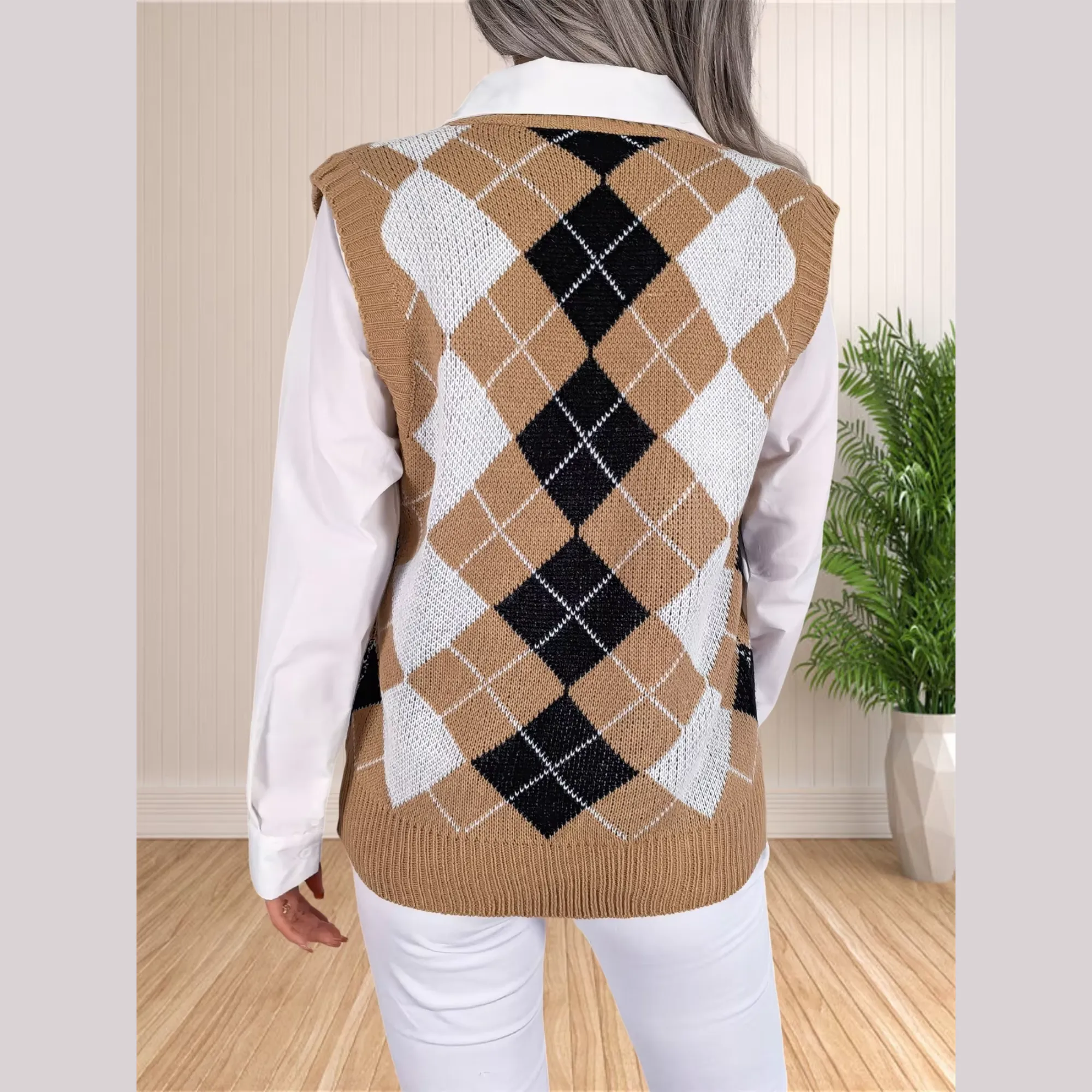 Victory - Beige Argyle Knitted Sweater Vest