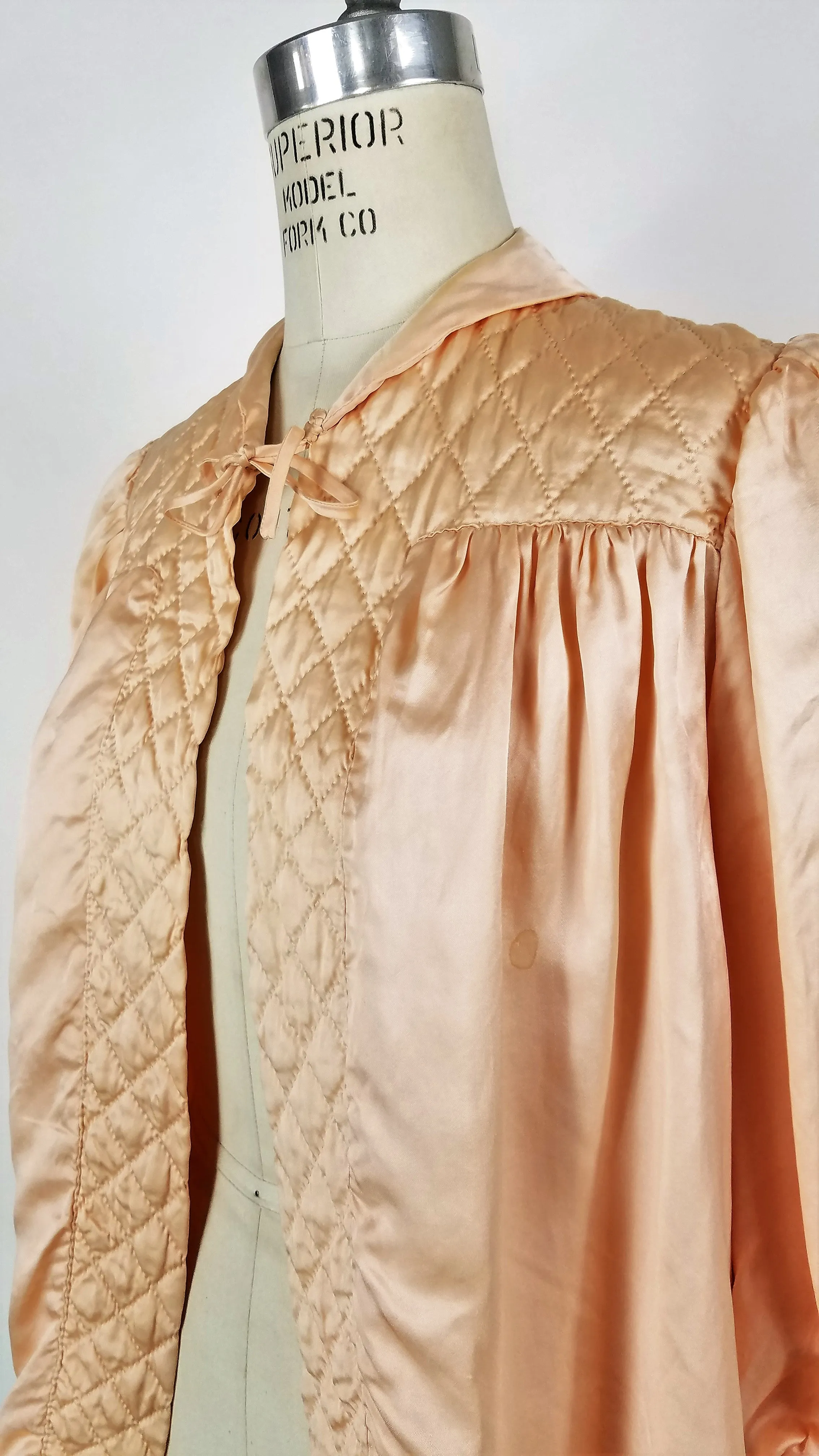 Vintage 1940s Bed Jacket In Peach Silk