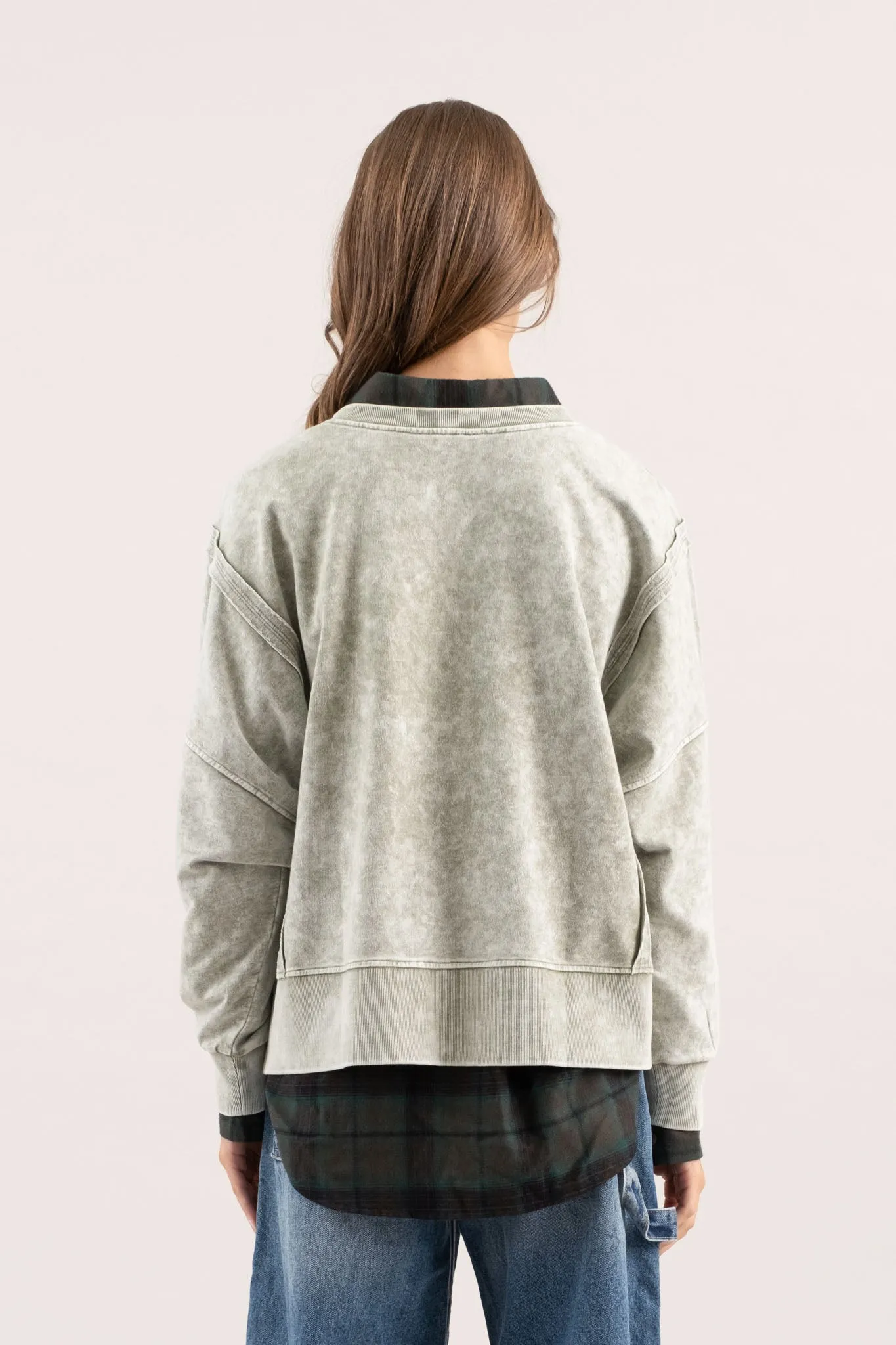 WASHED EXTENDED SHOULDER KNIT TOP