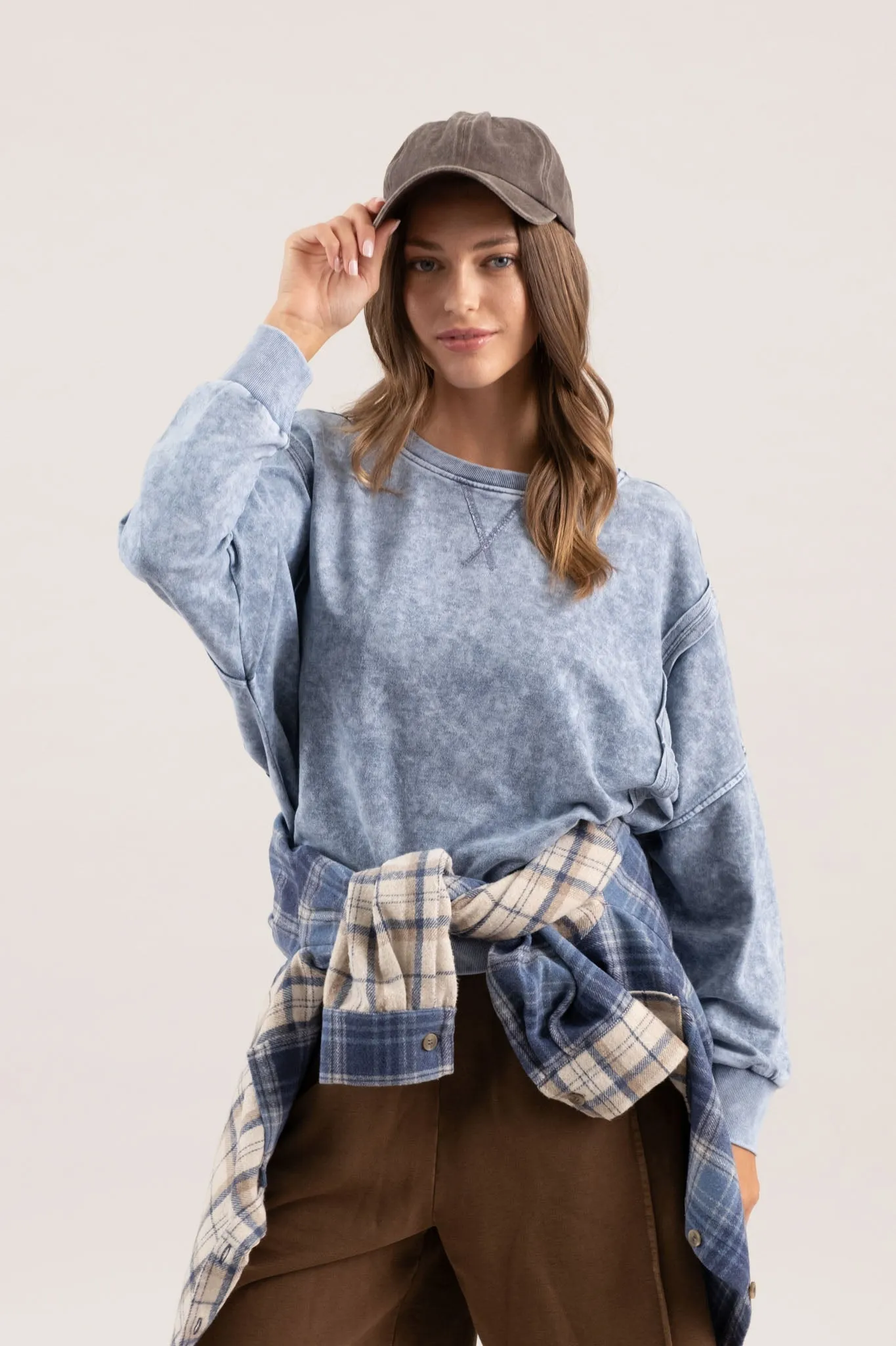 WASHED EXTENDED SHOULDER KNIT TOP